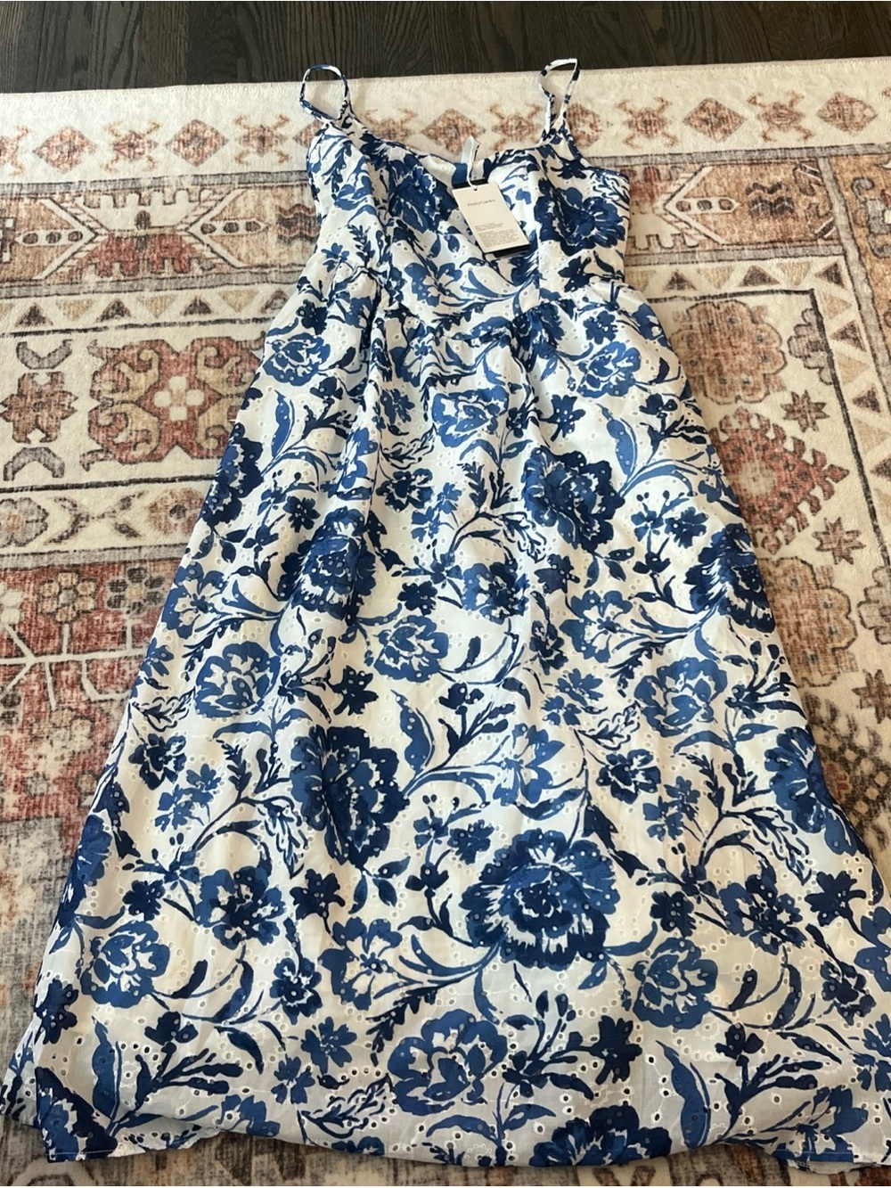 Pretty Garden Maxi Dress Small, Color Blue with flowers. NWT Lined